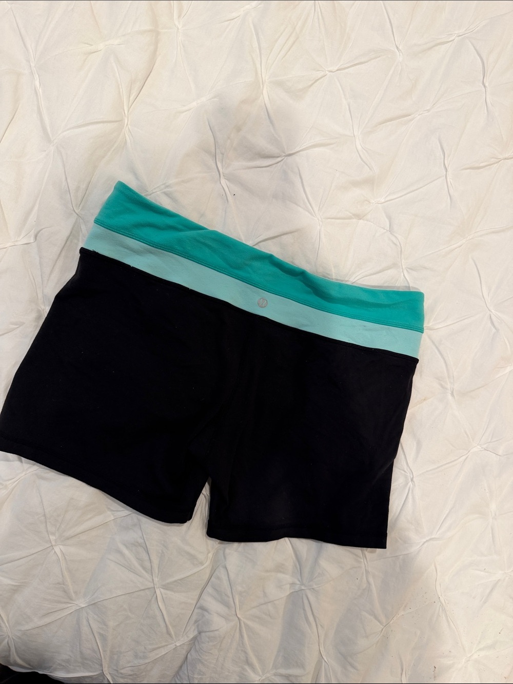 lululemon athletica Black Shorts Size 10 - Picture 7 of 9